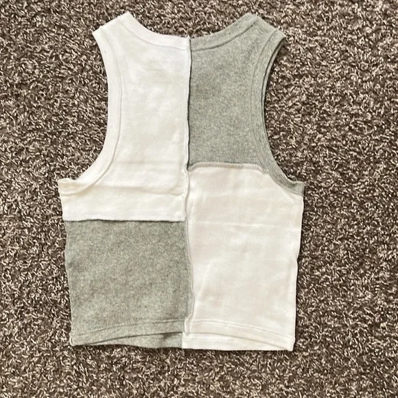 LIKE NEW! Cropped patchwork tank top - Picture 3 of 3